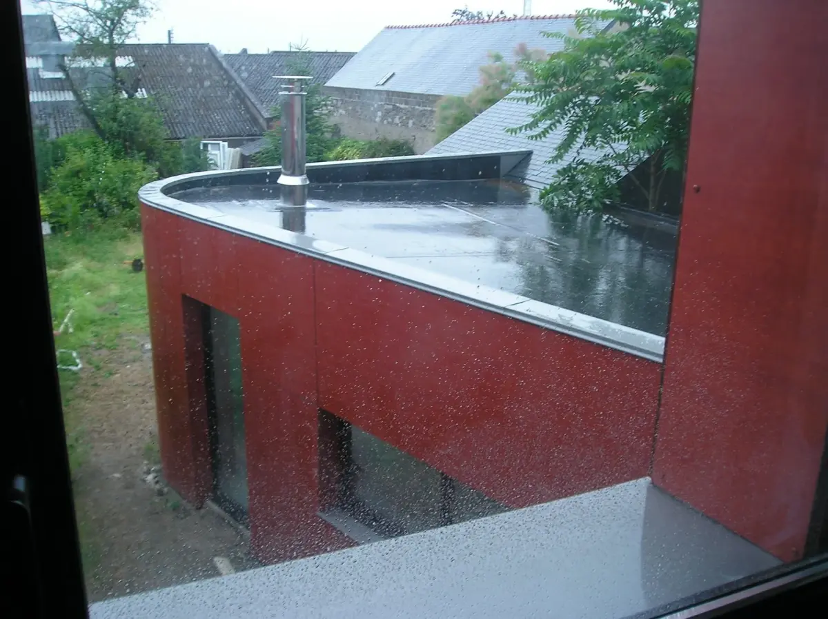 etancheite-toit-terrasse-extension-rouge