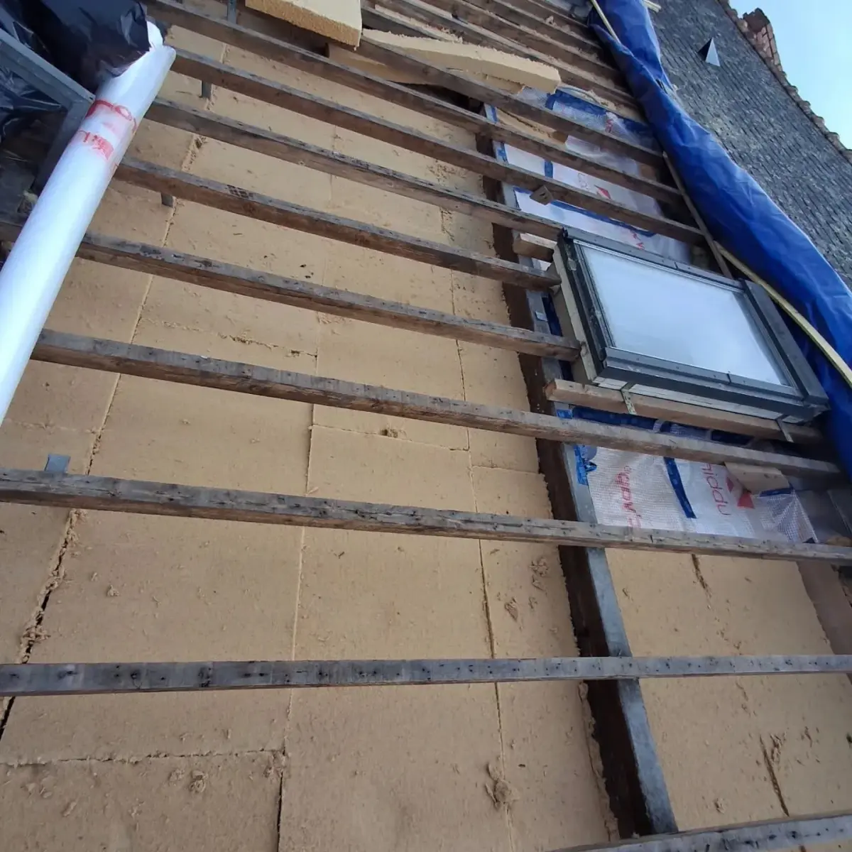 isolation-panneaux-fibre-de-bois-rampants