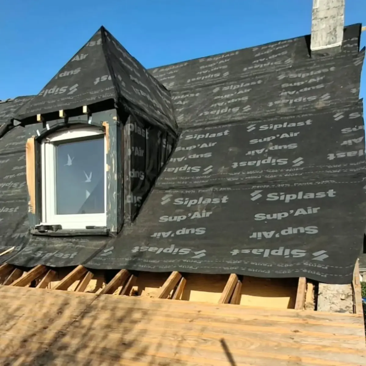 transformation-toiture-lucarne-etancheite-sous-toiture